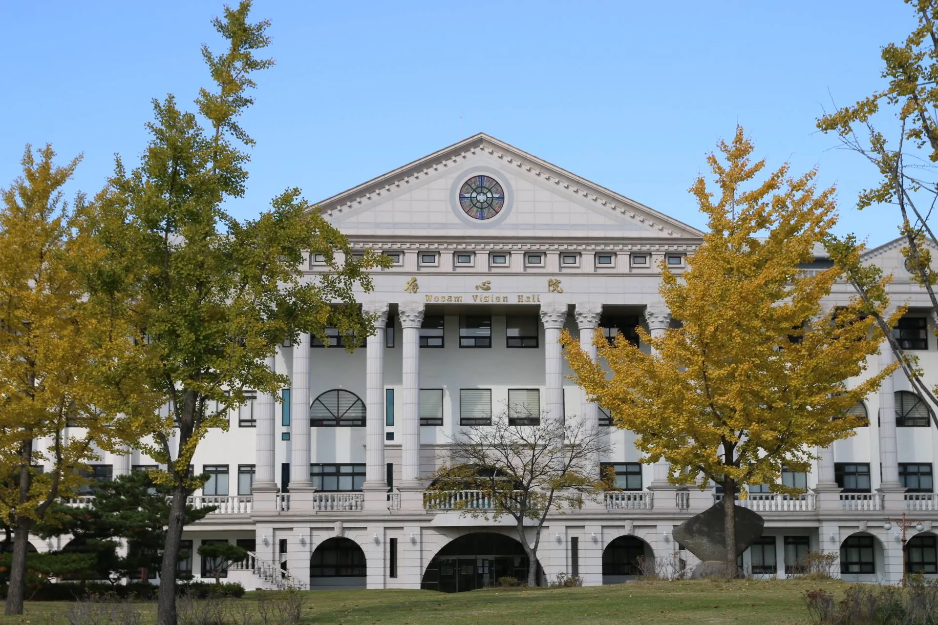 45150746_2093032210749411_4665942334528028672_n.jp