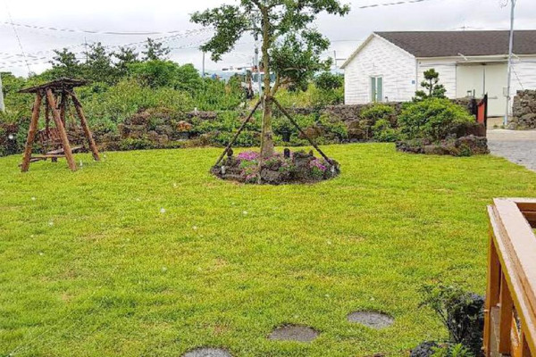 Jeju Hanttobagi Guest House