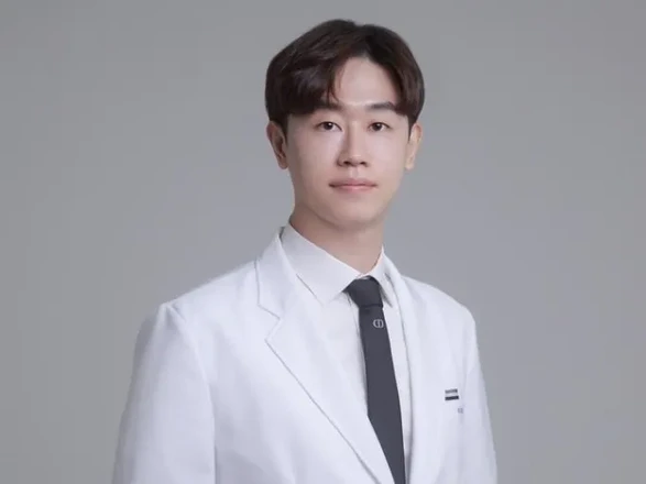 YONSEIRO CLINICㅣPetite Skin Procedures