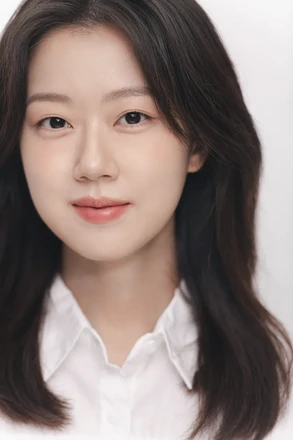 Myeongdong Hair & Makeup SalonㅣTrisha Here