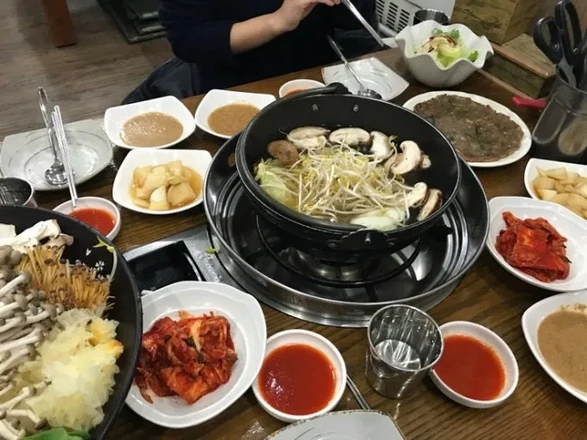 Daegwallyeong Makguksu & Shabu Shabu | Best Korean Restaurant in Hongdae