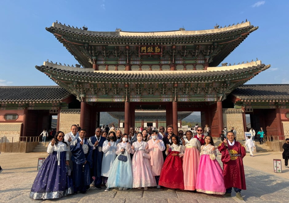 Korea Influencer 5D4N Tour – Seoul Folk Village & Everland · Gangwon: Nami Island & Mt. Seorak (No Shopping / No Option / No Tip)