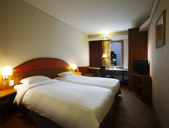 Superior Twin with Breakfast for 2